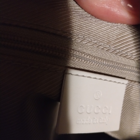 Gucci - Picture 3 of 8